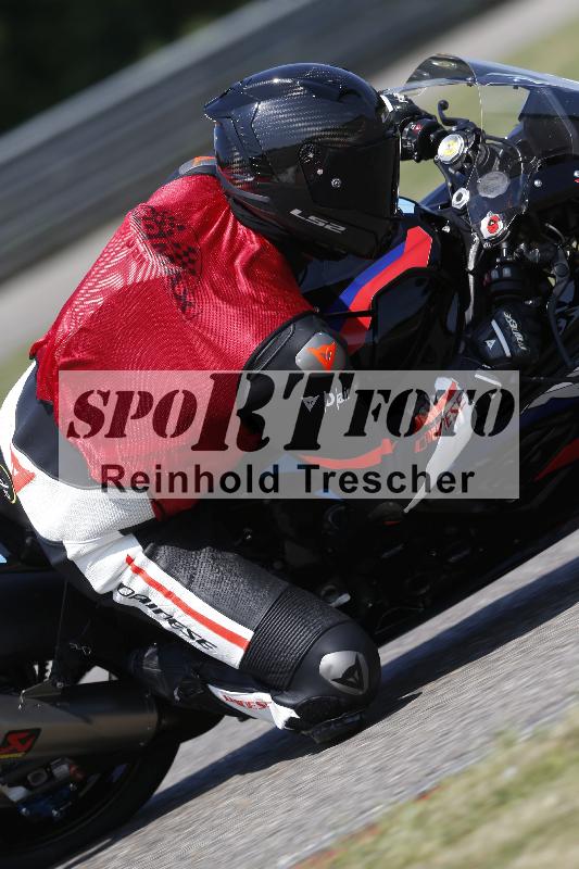 Archiv-2025/28 20.06.2025 PROMAX ADR/Gruppe gruen/backside